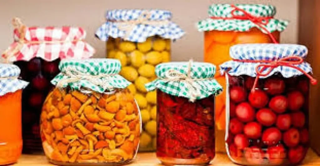 با این غذاها لب به ترشی نزنید