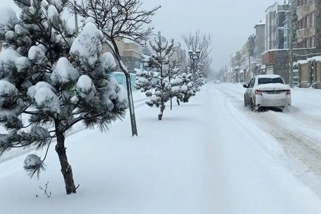 پیش بینی برف و بوران از فردا شنبه در این مناطق کشور/ یکشنبه آماده باش شد