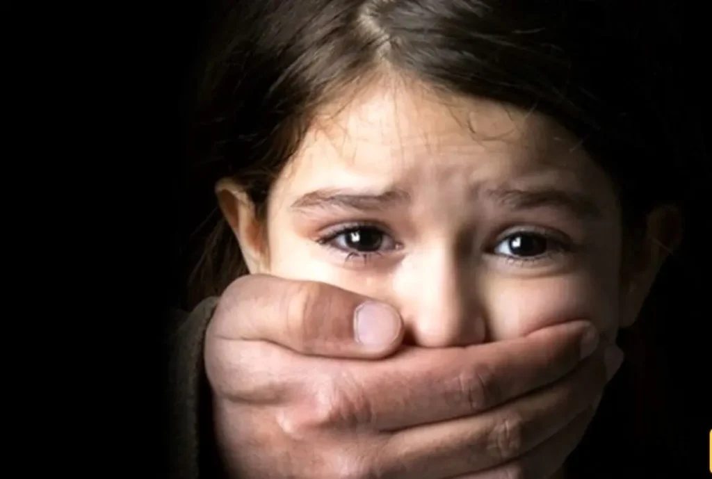 اعتراف هولناک یک پدر بی رحم بعد از دستگیری/ دختربچه 5 ساله معصوم الان کجاست؟