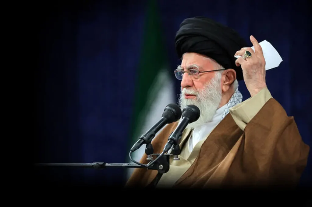 جمعی از مداحان اهل بیت با رهبری دیدار می کنند