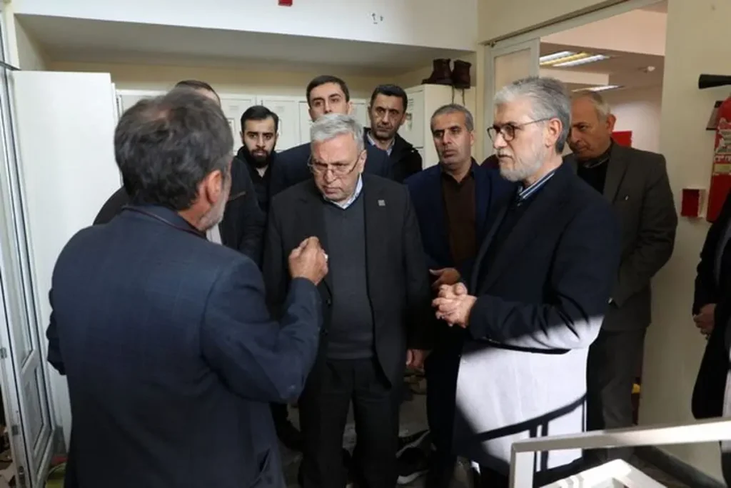 عیادت وزیر علوم از دانشجویان آسیبدیده/ معاون دانشجویی دانشگاه برکنار شد