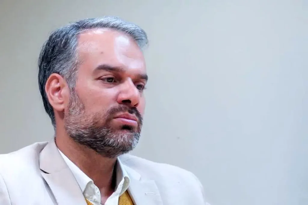 طعنه سنگین رشیدیکوچی به لندکروز سواری میرسلیم