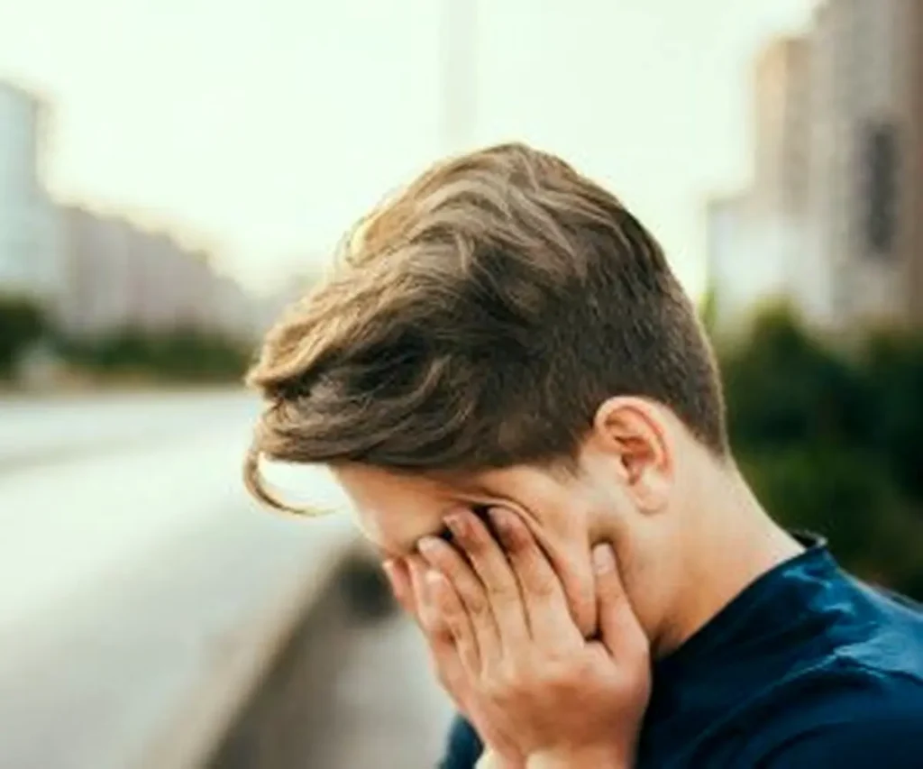 این کودک 2 ساله عجیب روزی 40 نخ سیگار میکشید! (+عکس)