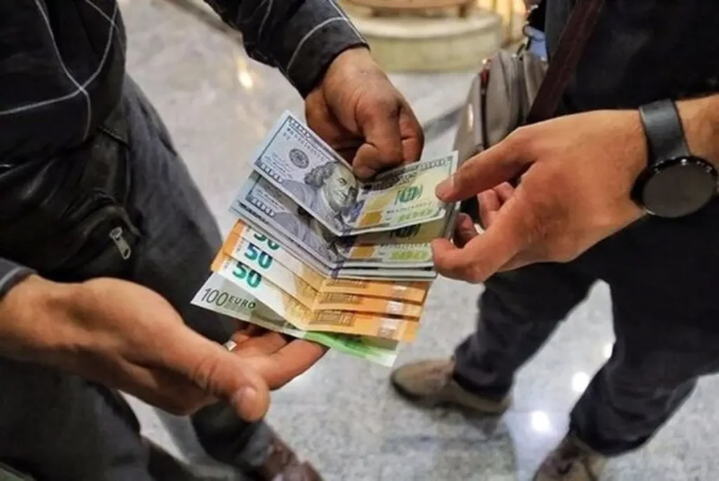 پیشبینی حداقل و حداکثر نرخ دلار تا پایان خرداد
